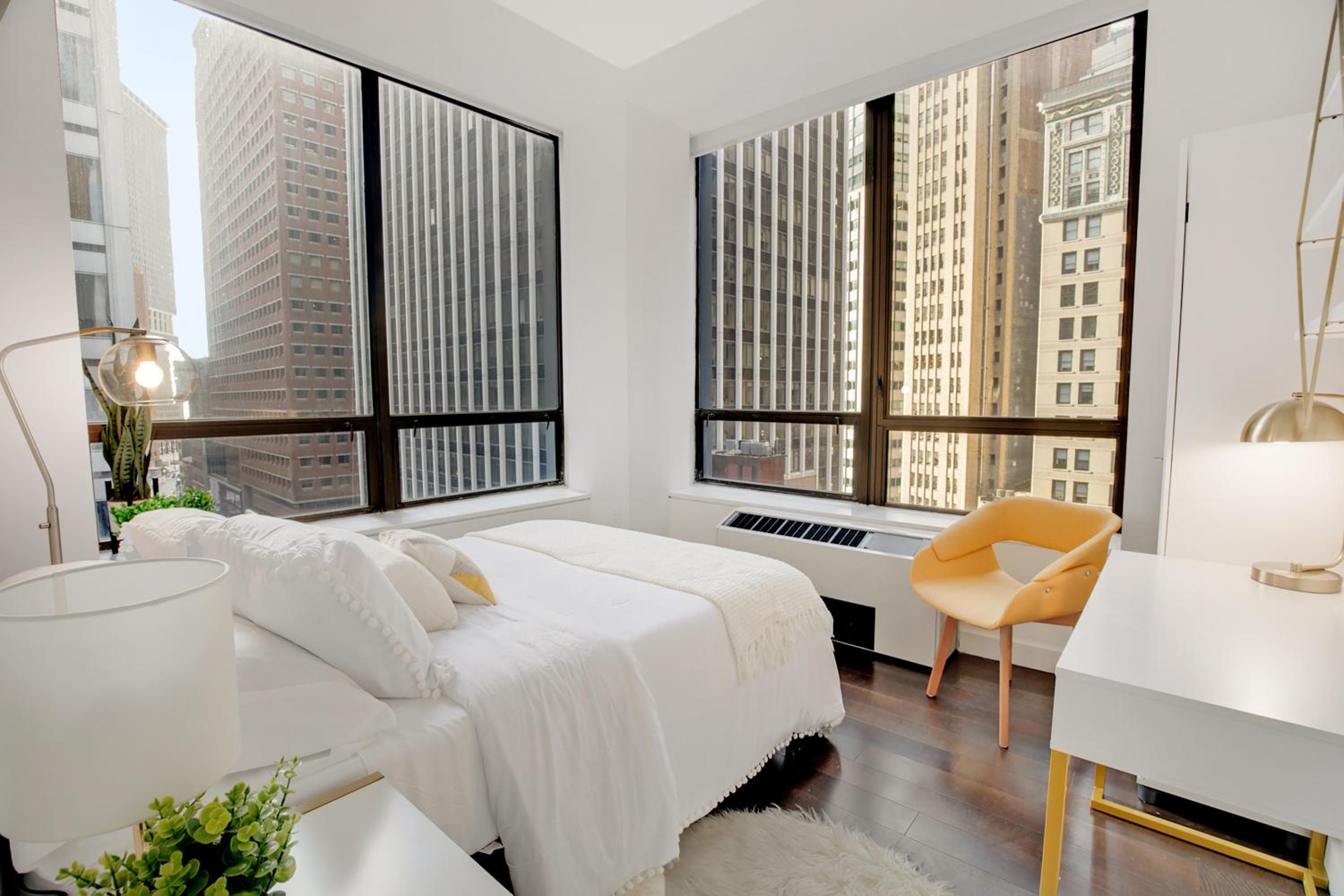 Gorgeous & Stylish 4BDR & 2BTH in Downtown Manhattan