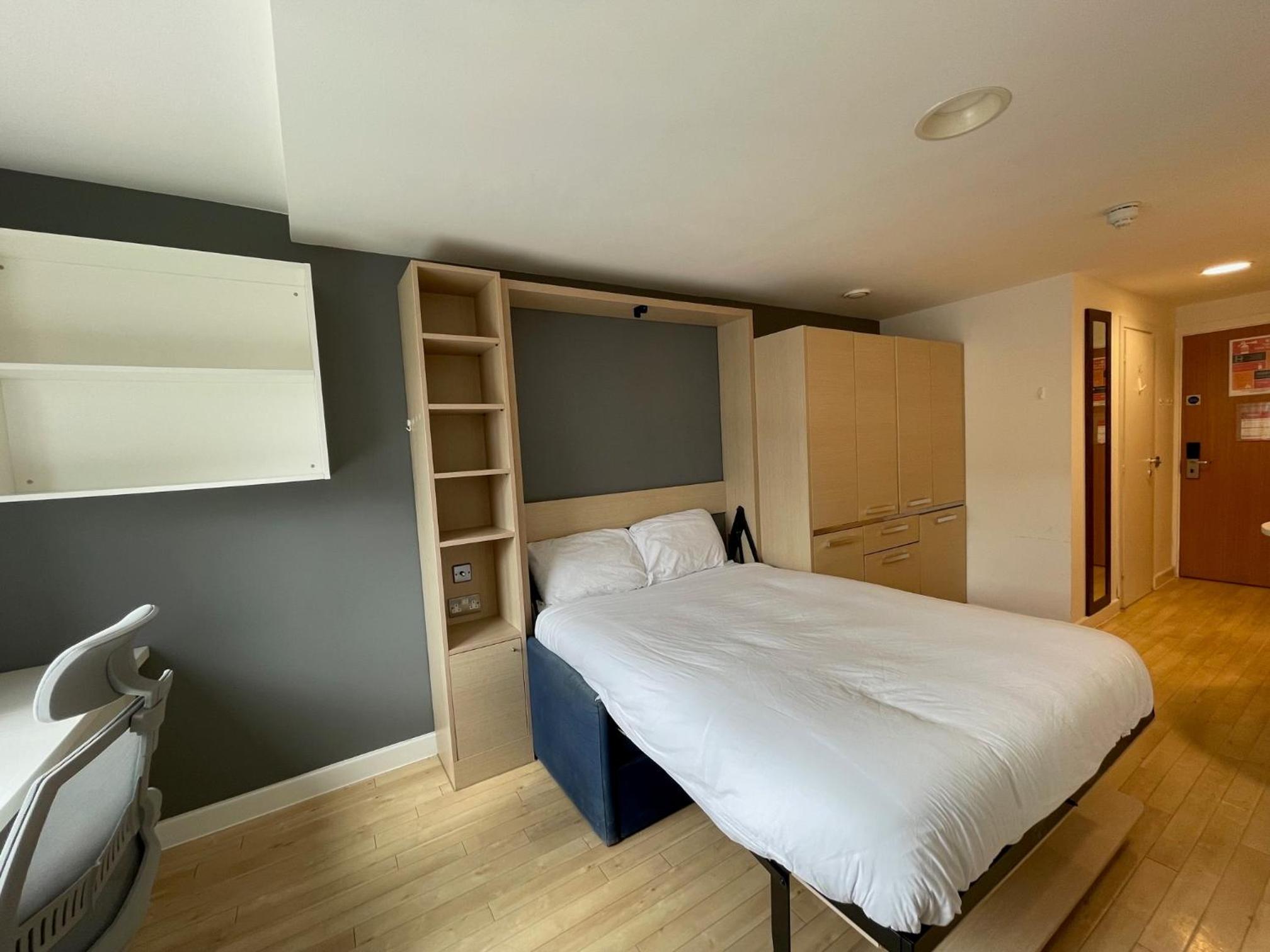 Stuhomes - Arundel House