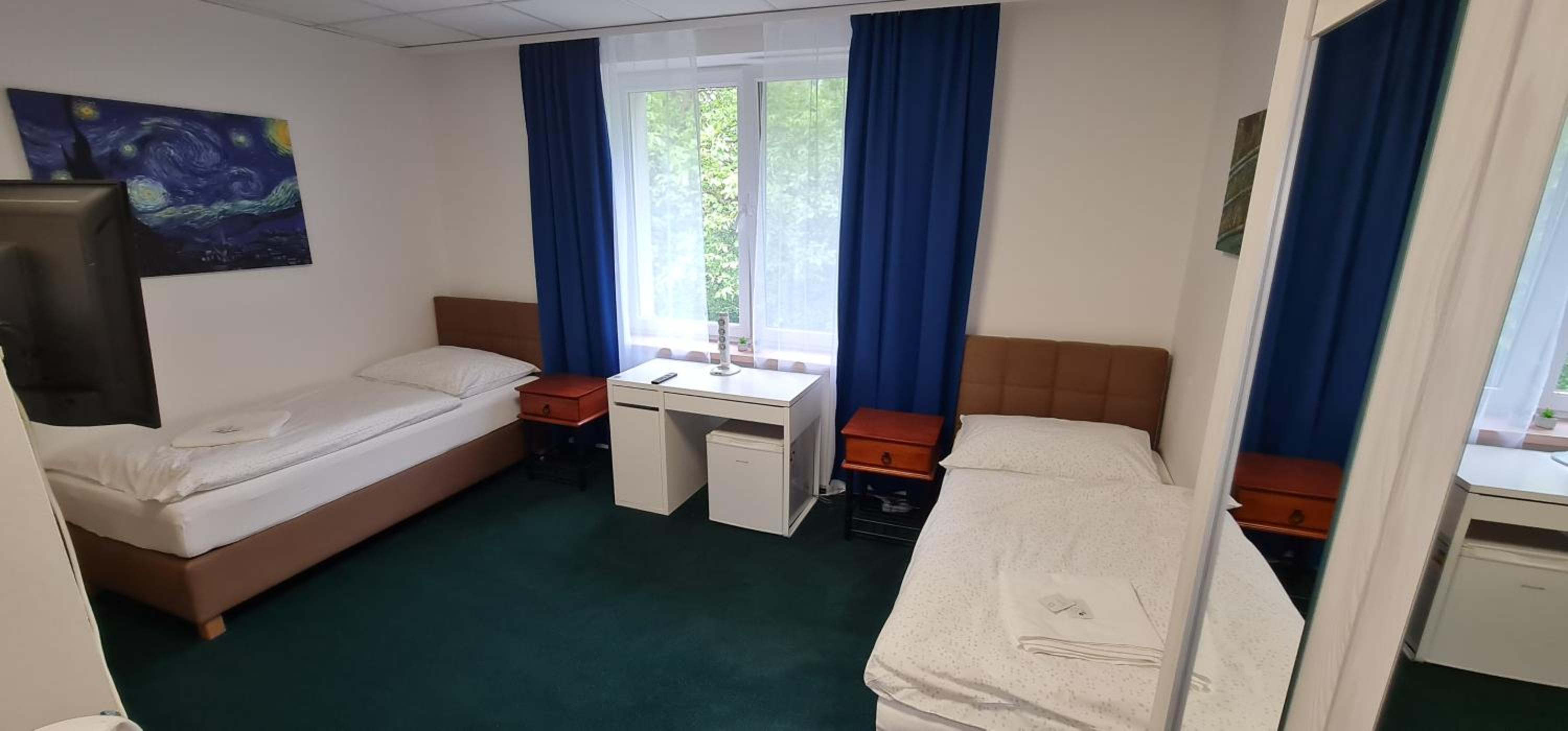 hotel room