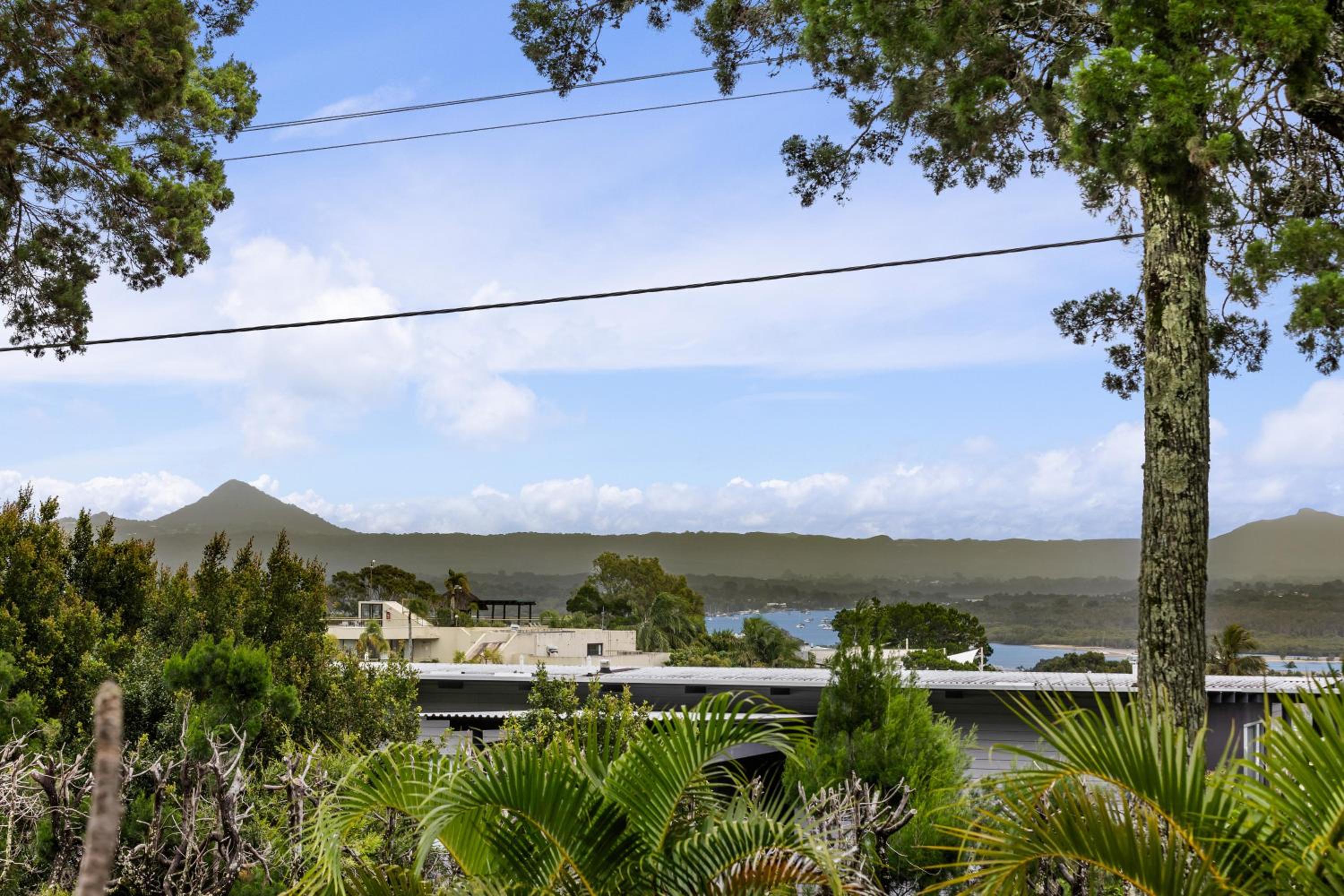 Picture Point 2 - 500m to Hastings St & Noosa Beach