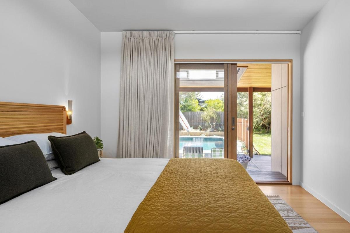 Ivy Tyrone -Gas heated Pool Stunning renovation