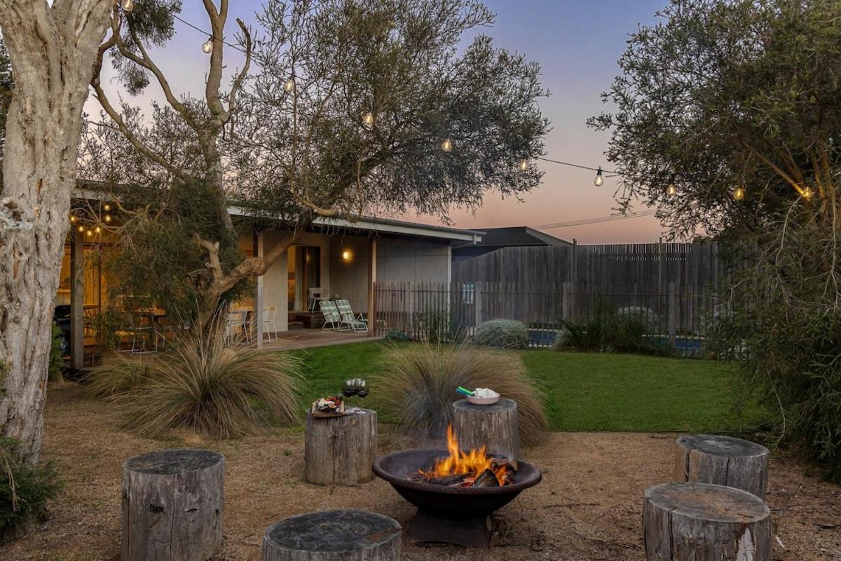 Ivy Tyrone -Gas heated Pool Stunning renovation