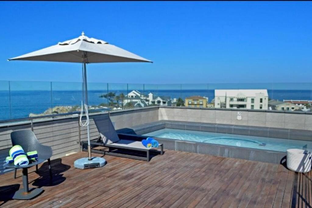 Hermanus Waterfront Apartment 12