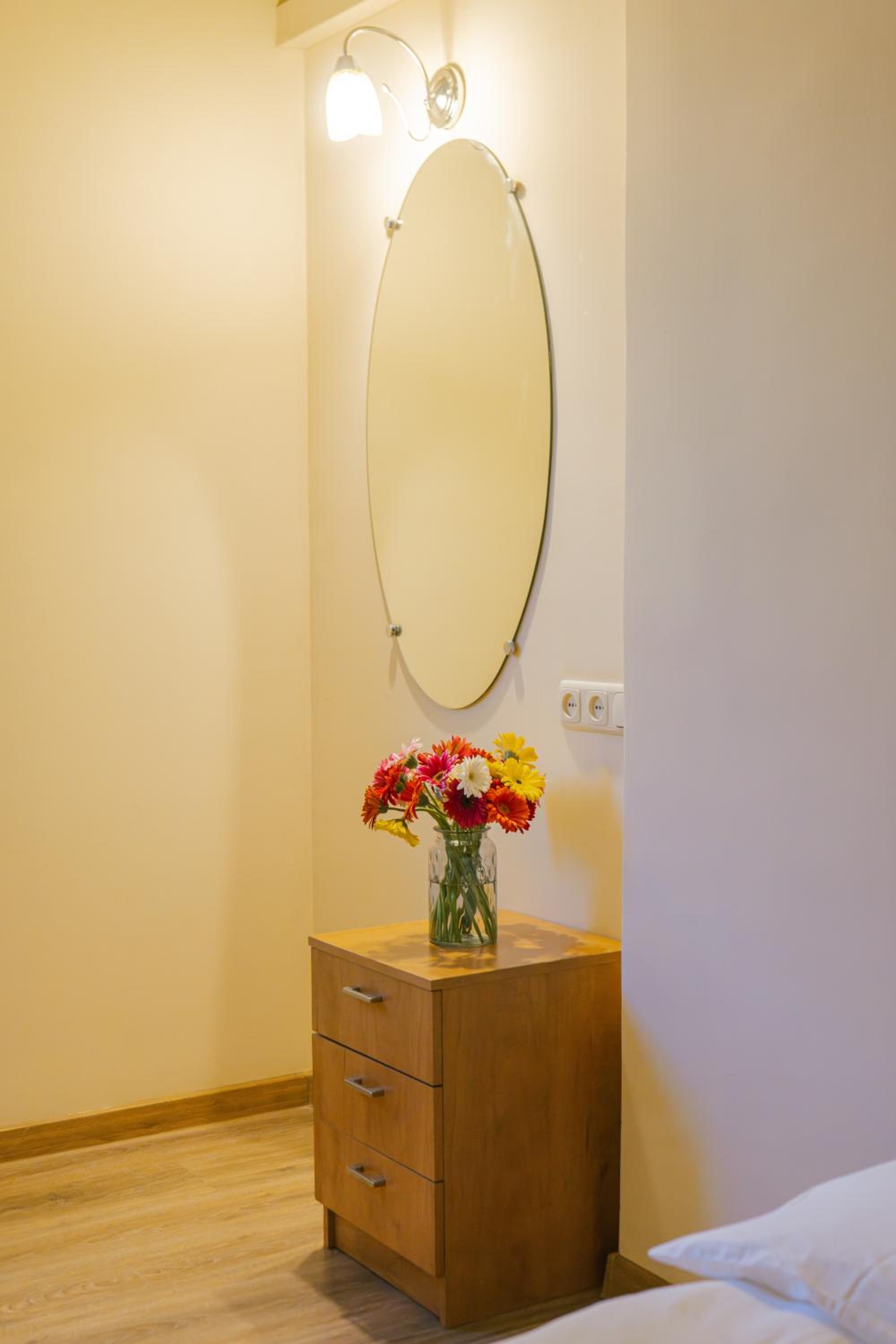 1BR Apt Near Opera City Center by Keygo 90