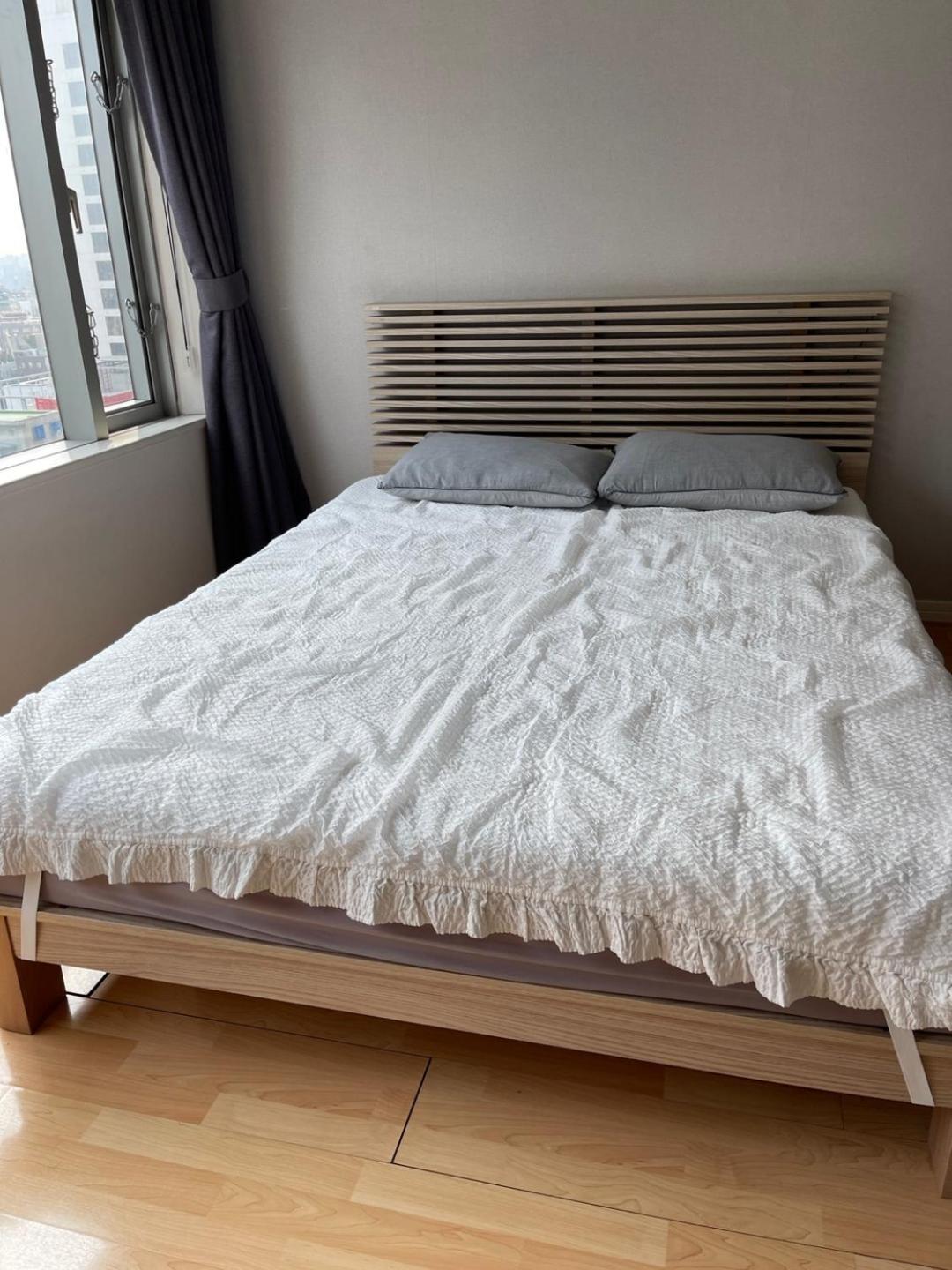 Hongdae Residence 3 - 1min from Hongik Uni station Exit #1 view 5
