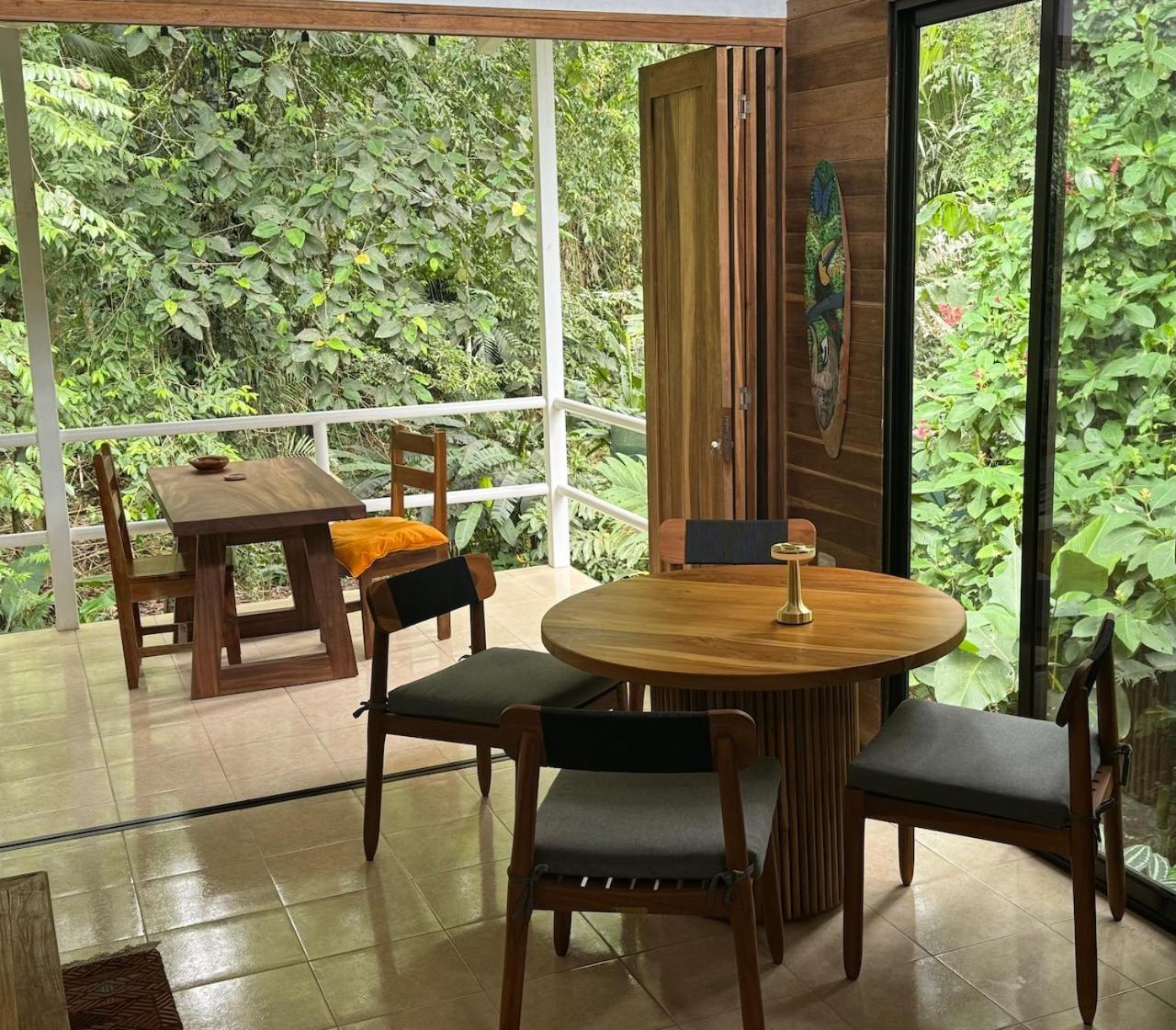 Casa Luminosa jungle villa