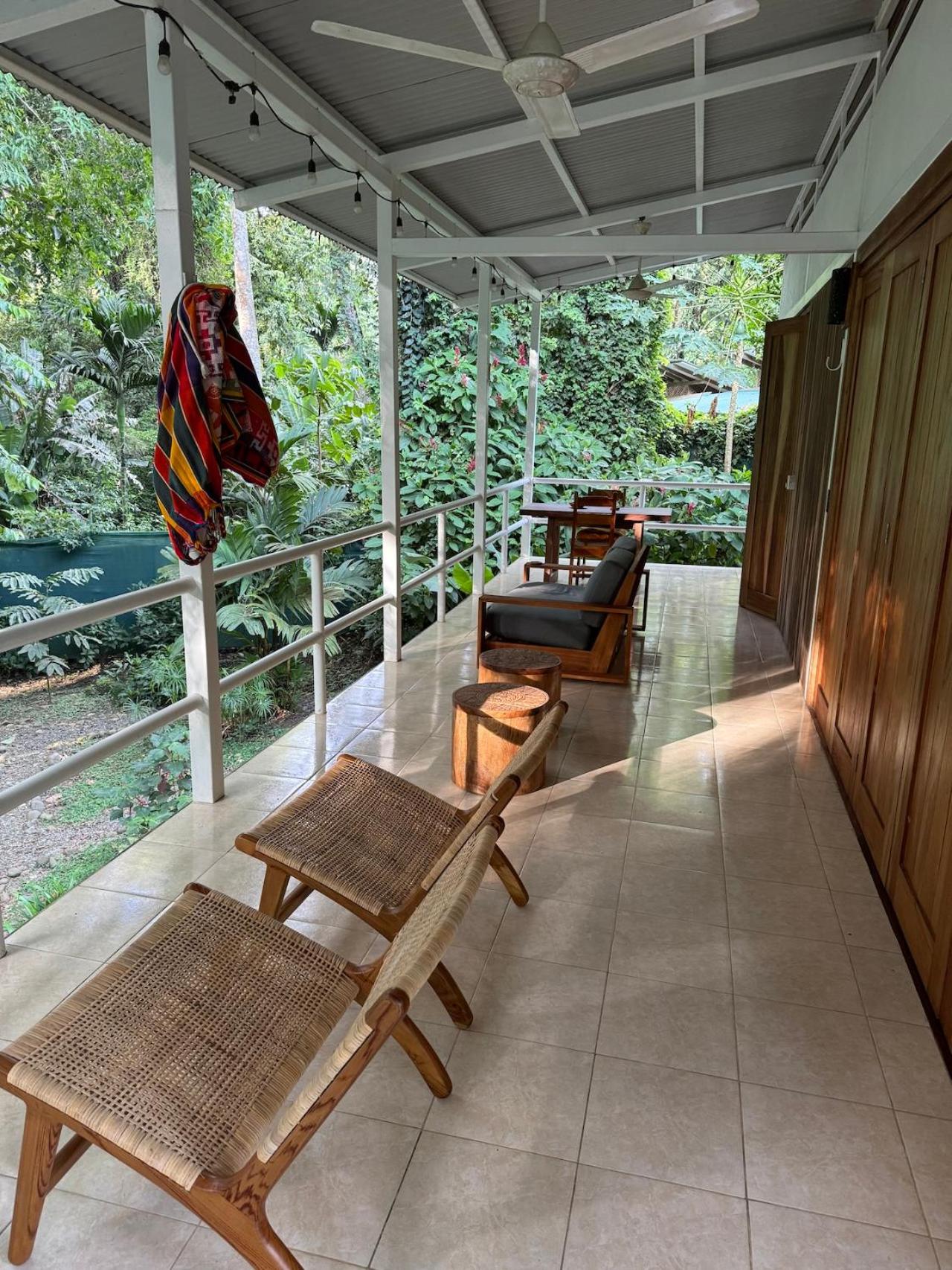 Casa Luminosa jungle villa