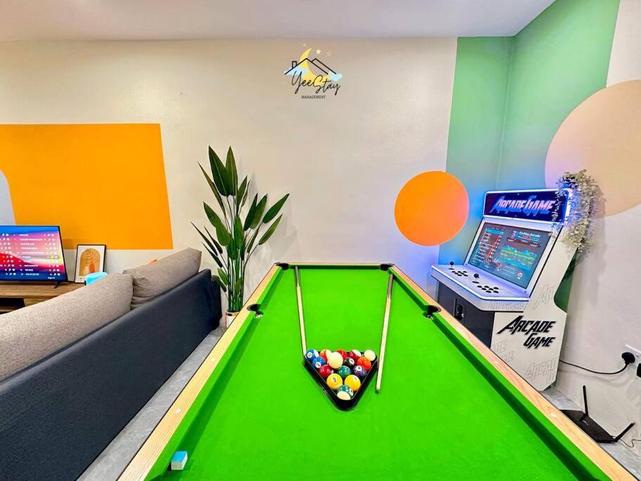 Kota10pax PoolTable Karaoke photo 7