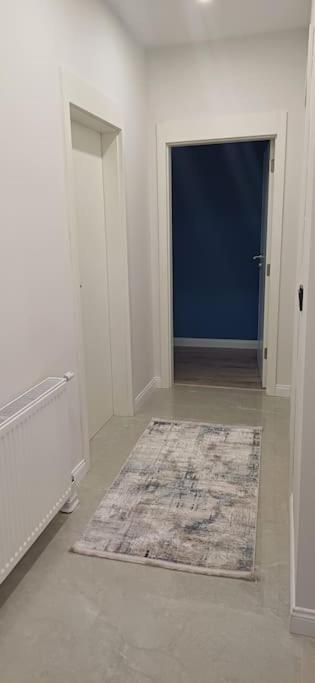 Orange Apartment, photo 51