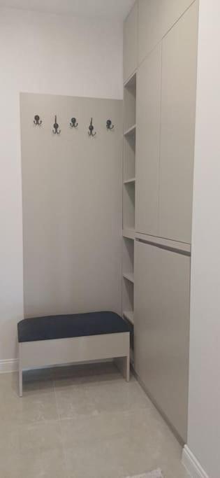 Orange Apartment, photo 43