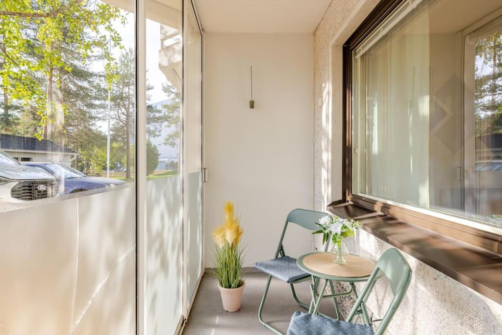 Uudistettu studio kahdelle omalla parkkipaikalla