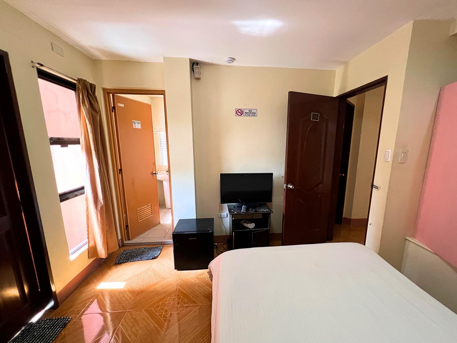 Manora Apartment
