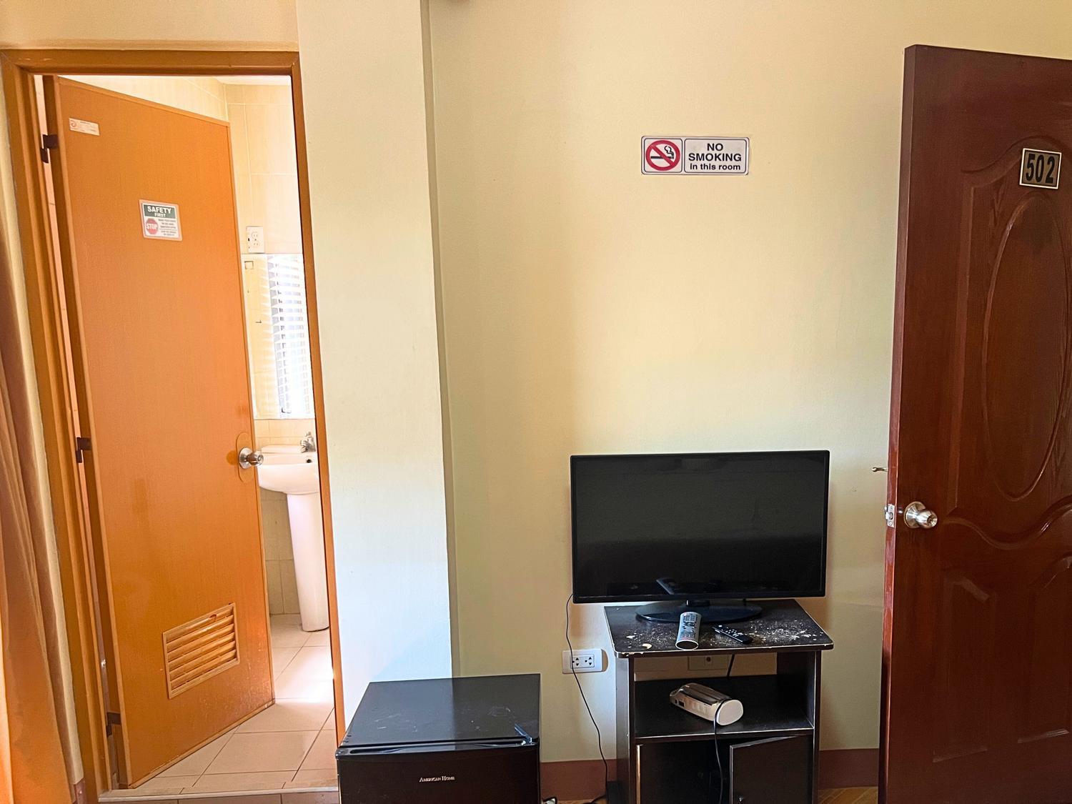 Manora Apartment