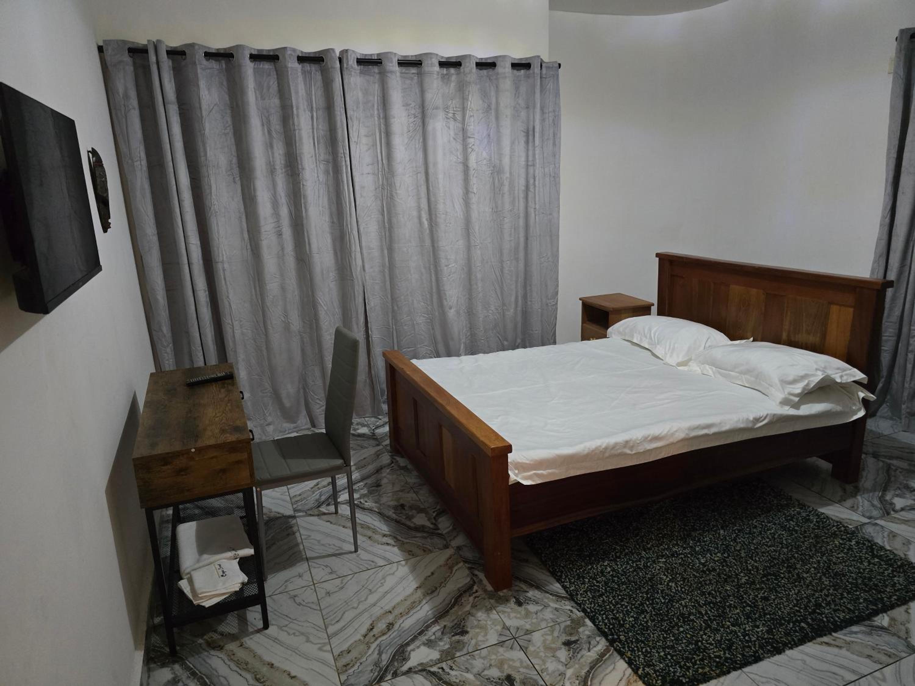 Cape Coast Travellers' Inn view 3
