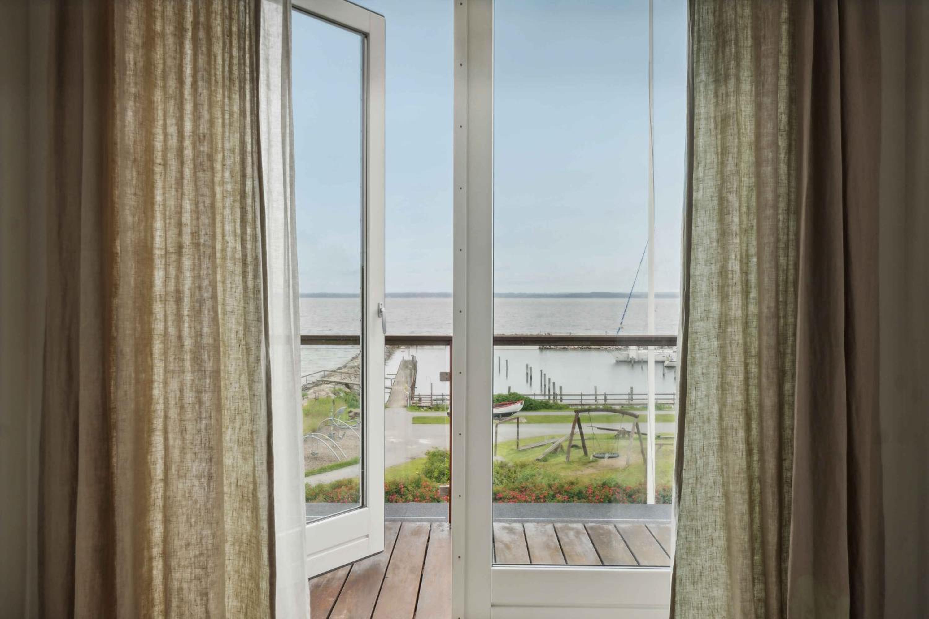 Exclusive Villa With Panorama And Beach Pavilion