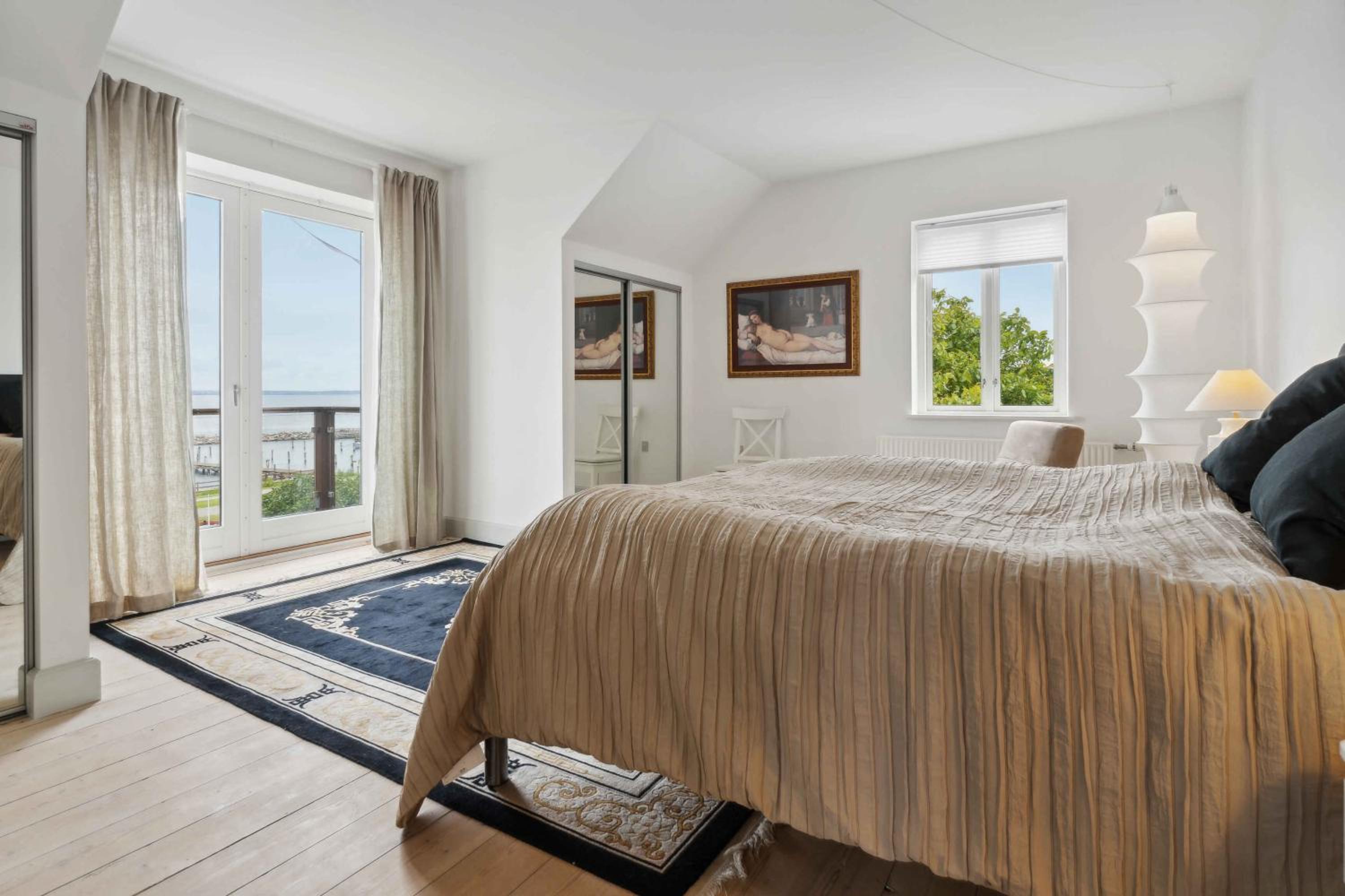 Exclusive Villa With Panorama And Beach Pavilion