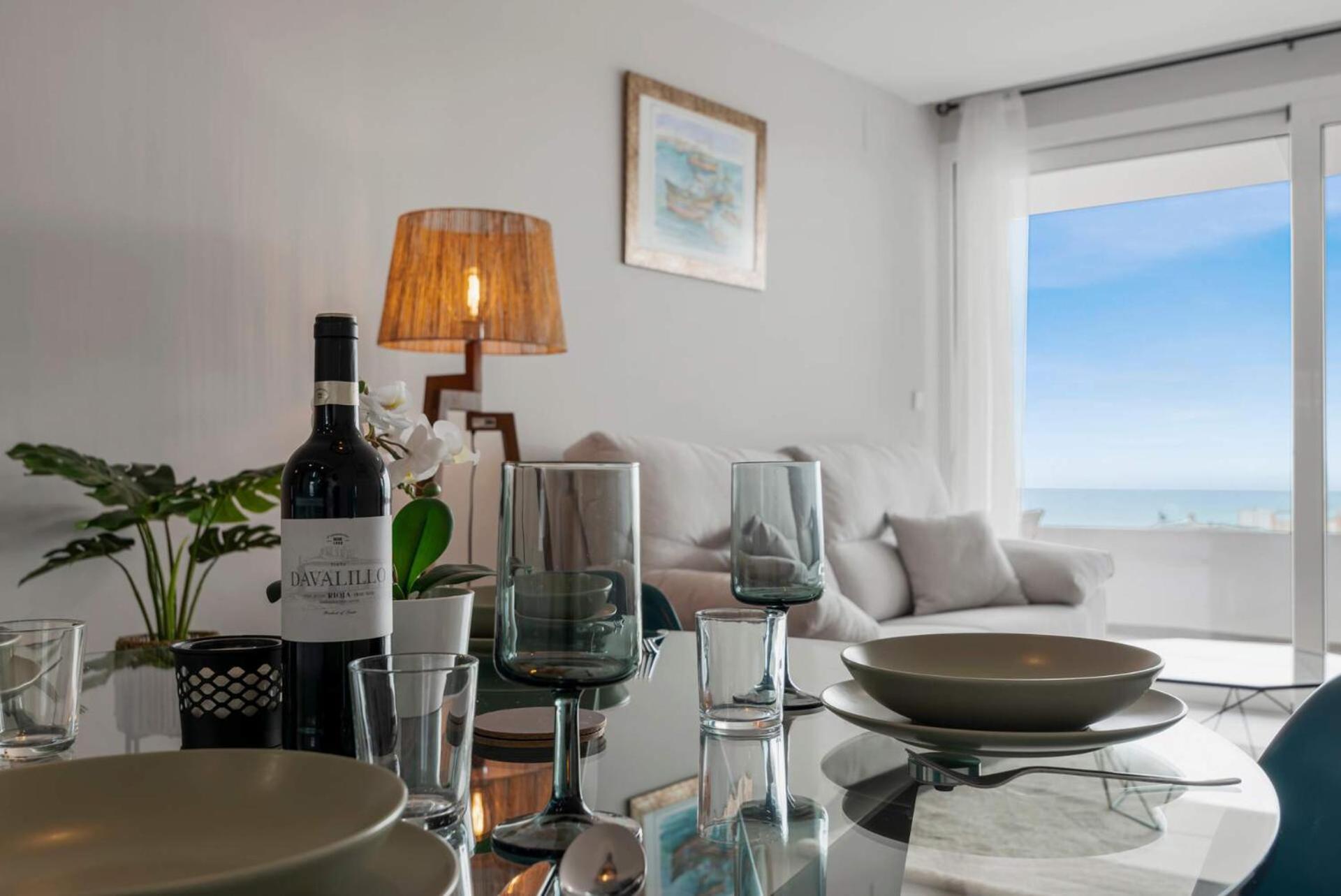 ViVi Homes - Sultana Gym, Pool, Terrace & Sea View