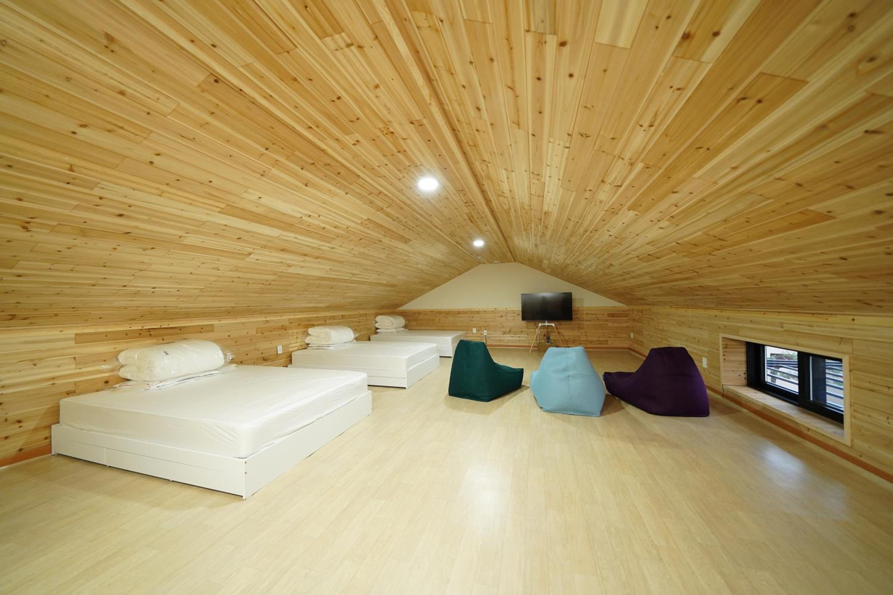 Nonsan Oyeo Poolvilla