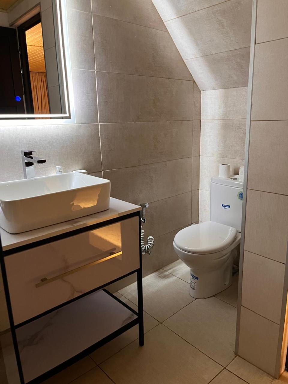 EMKA Cottages Kazbegi view 4