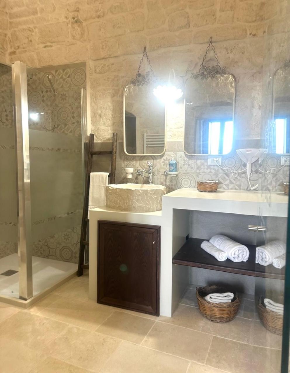 Suite LA PETRA view 5