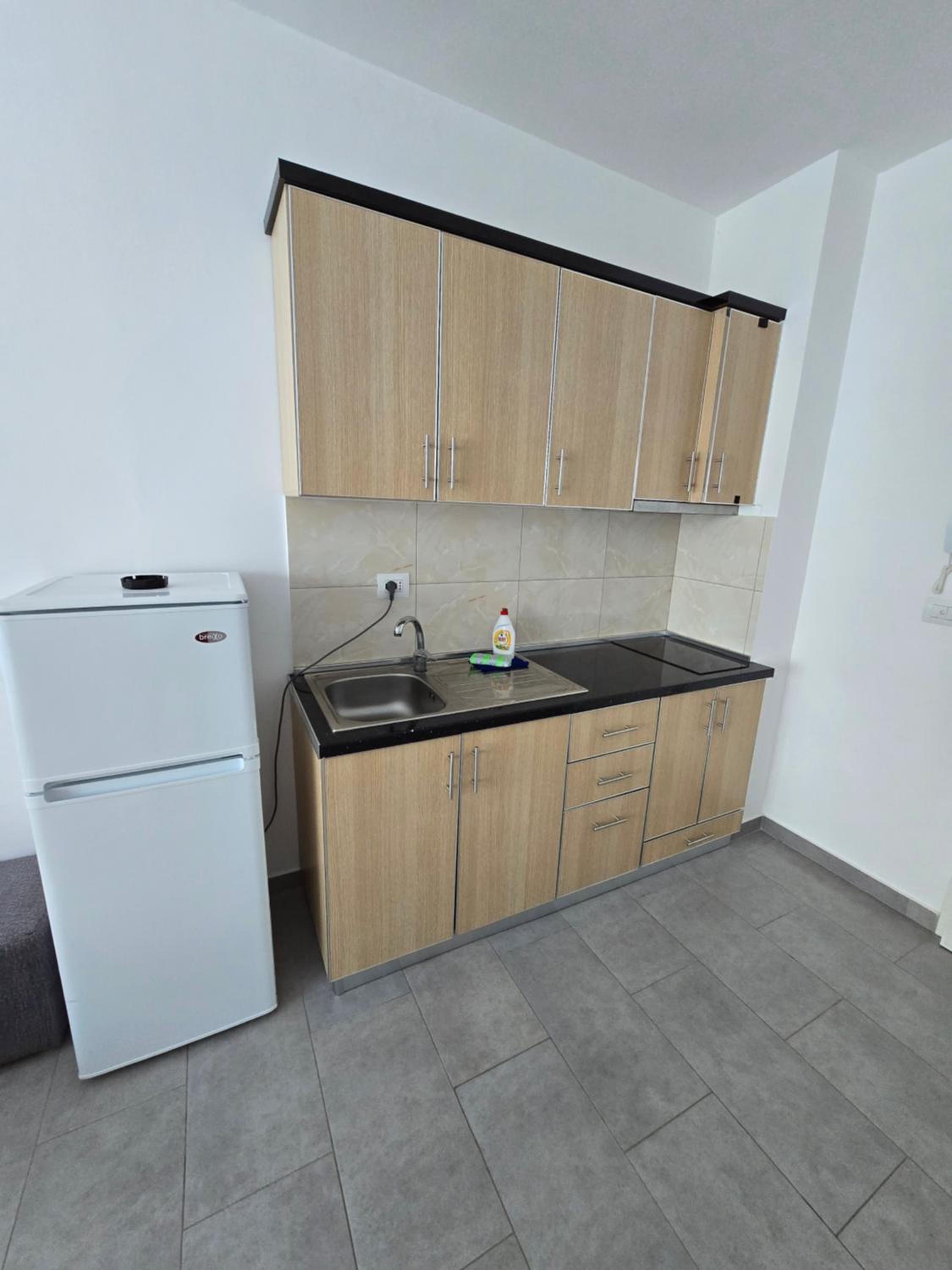 Roxhensi Apartments