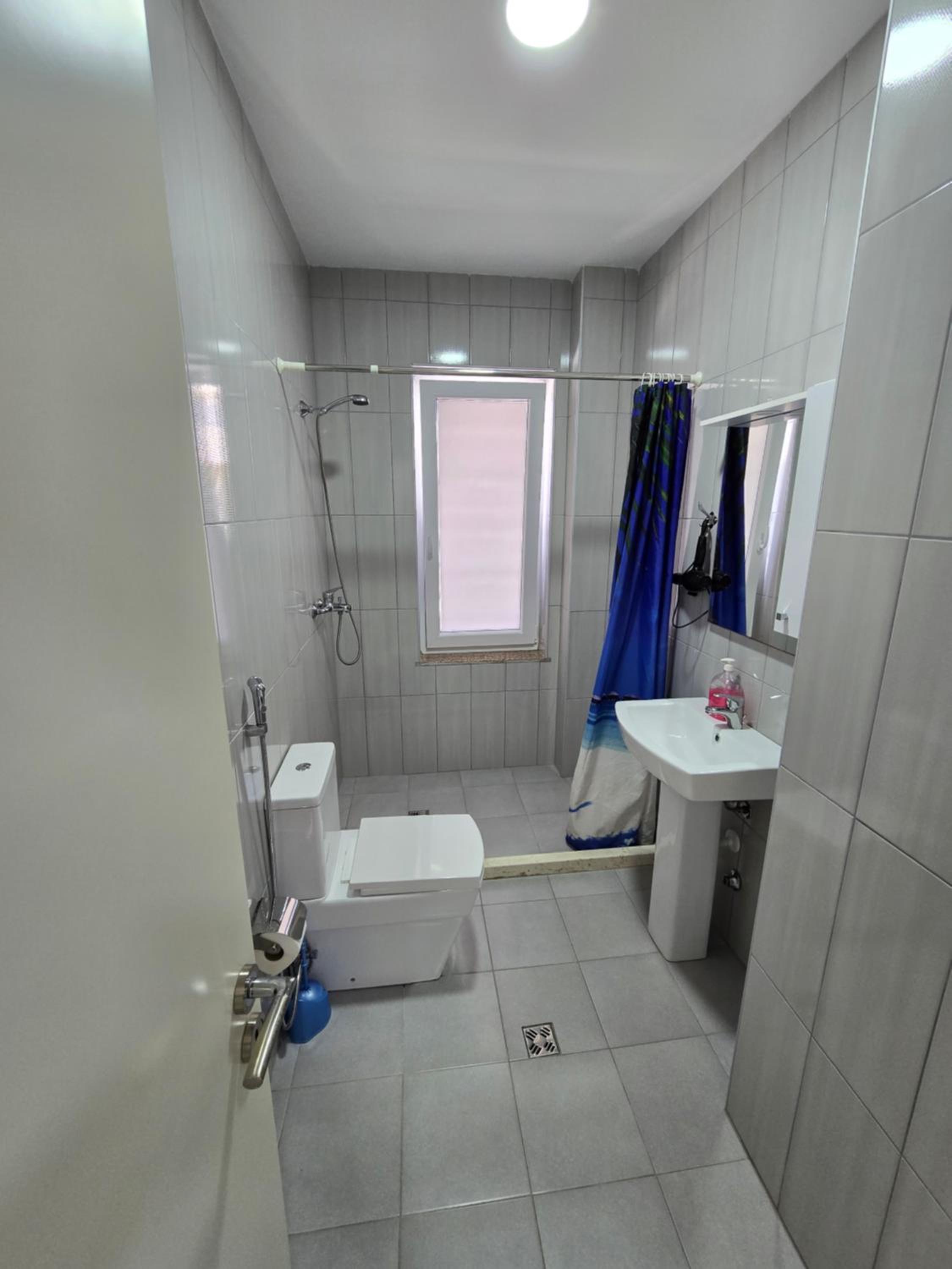 Roxhensi Apartments