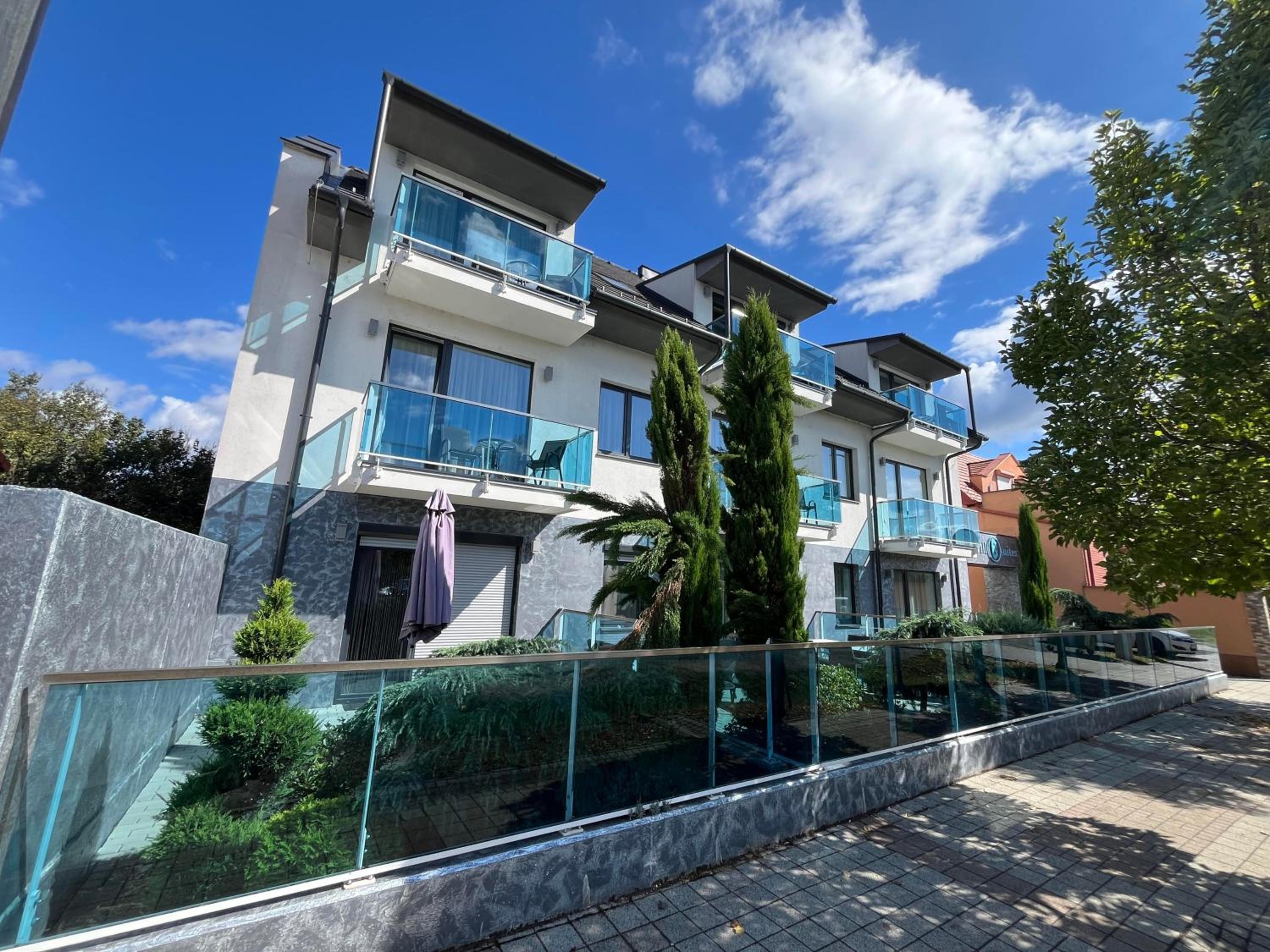 Berill Crystal Apartman view 5