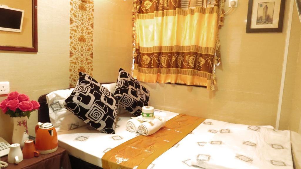 Days Hostel Block D 24 HOUR RECEPTION BLOCK D 10TH FLOOR