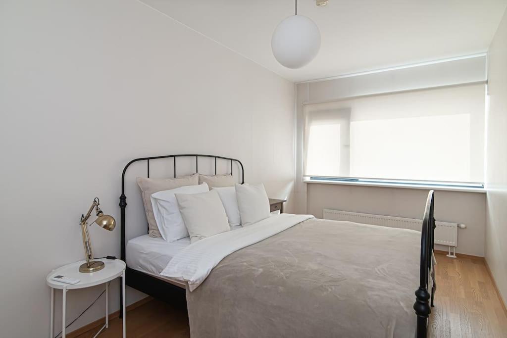 Comfortable City Center Apartment by URBAN RENT view 2