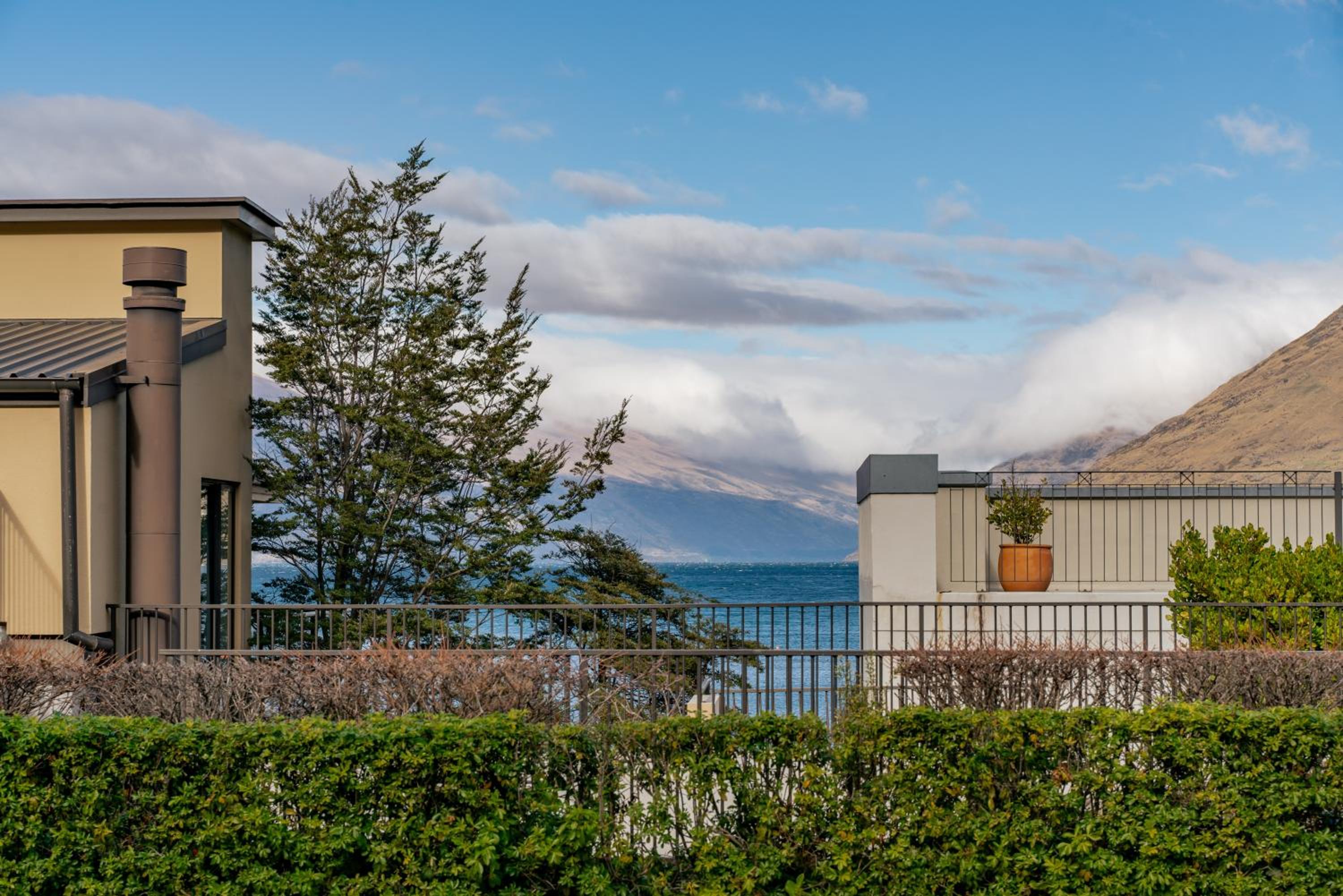 The Beacon - Luxe Studio Unit view 4