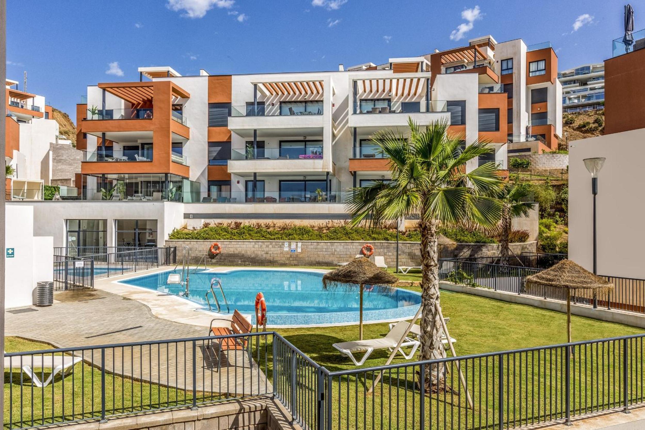 ViVi Homes - Boa Pool, Terrace & Sea View