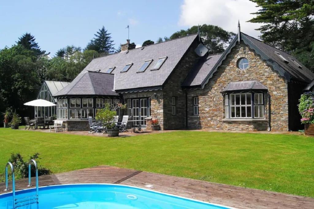 Luxury House on Seafront view 3