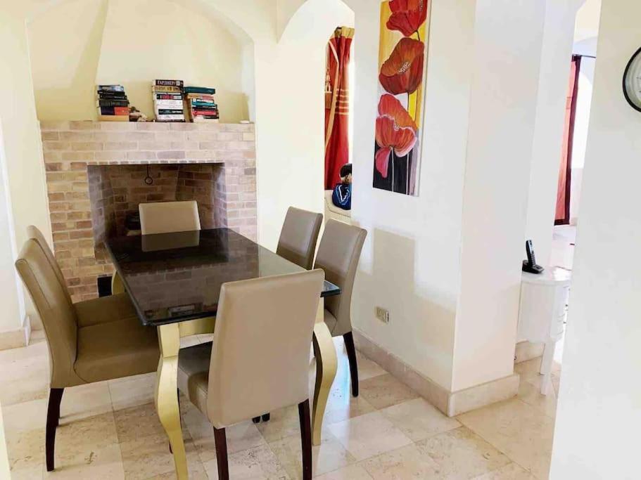 Private Villa with heated pool and lagoon