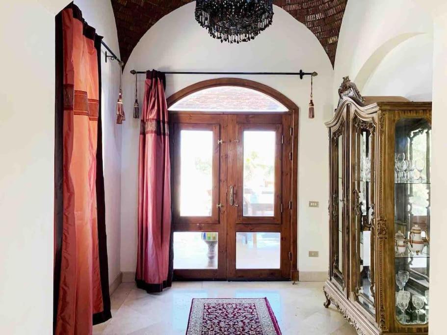 Private Villa with heated pool and lagoon