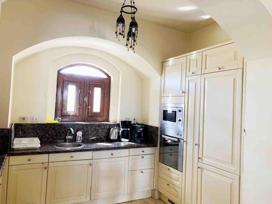 Private Villa with heated pool and lagoon
