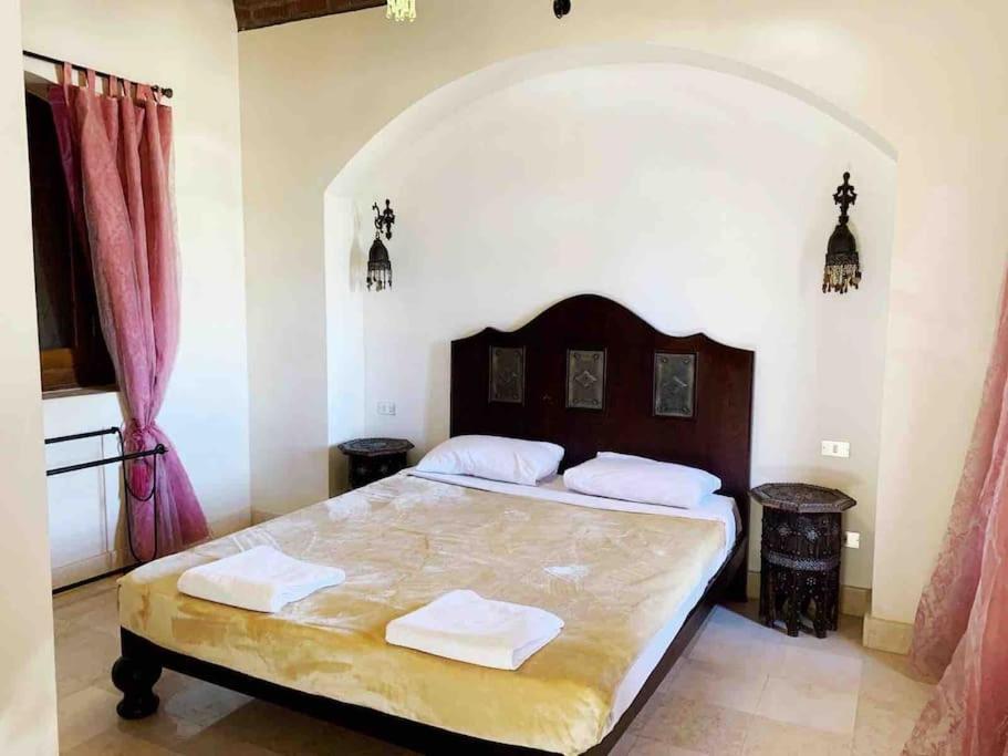 Private Villa with heated pool and lagoon