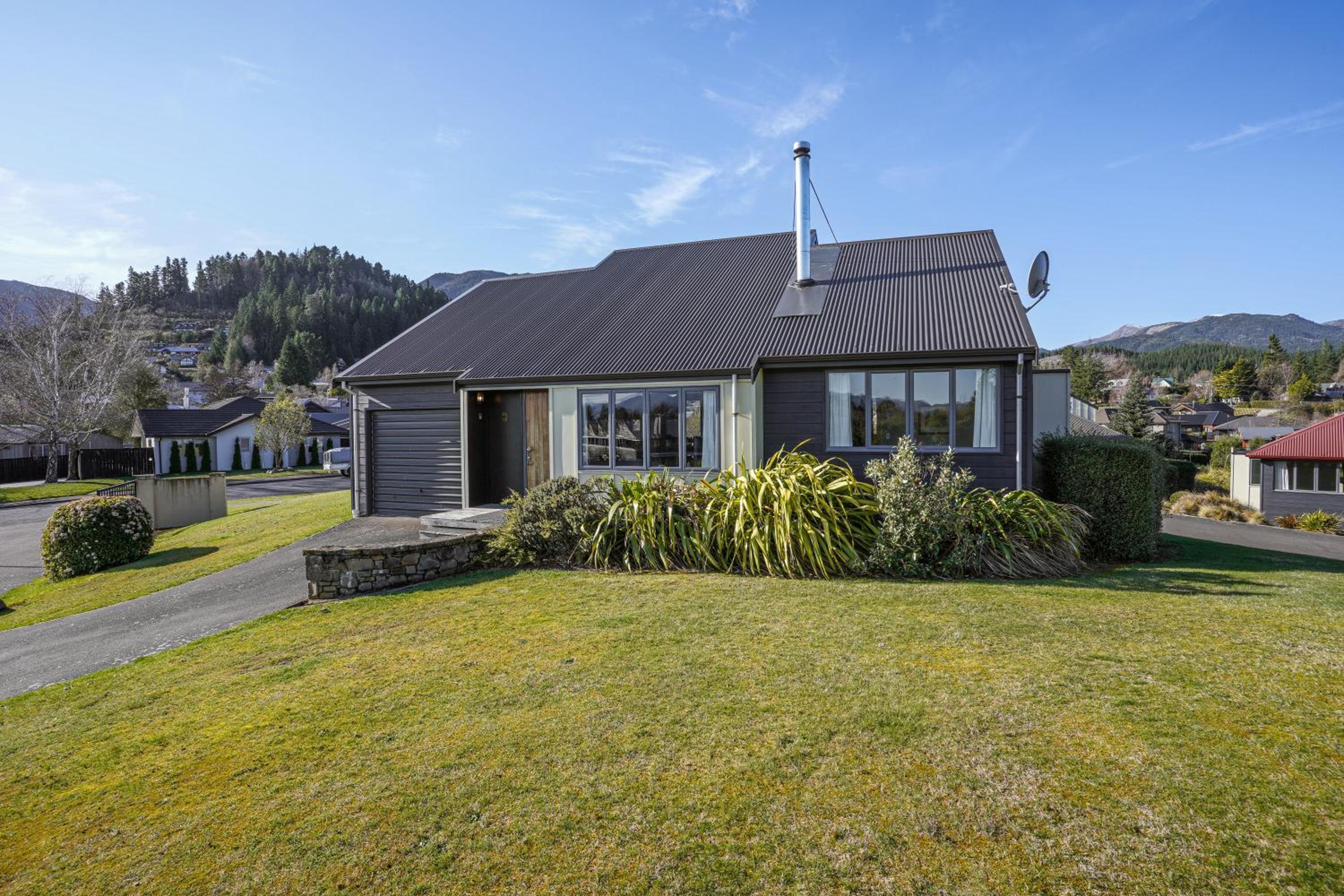 Hotel *** LAKE VILLA 465 *** - Image 1