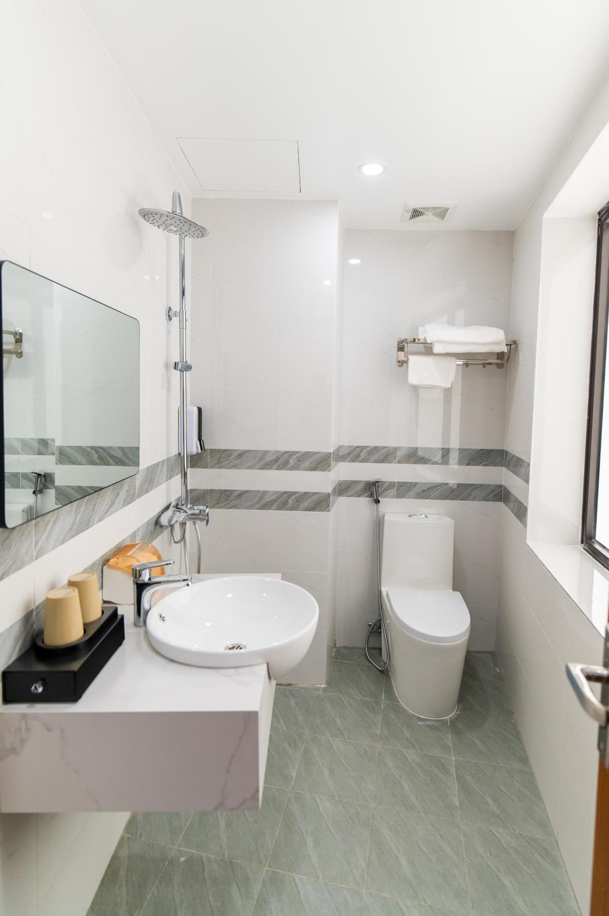 Nhật Minh Hotel - Lạng Sơn