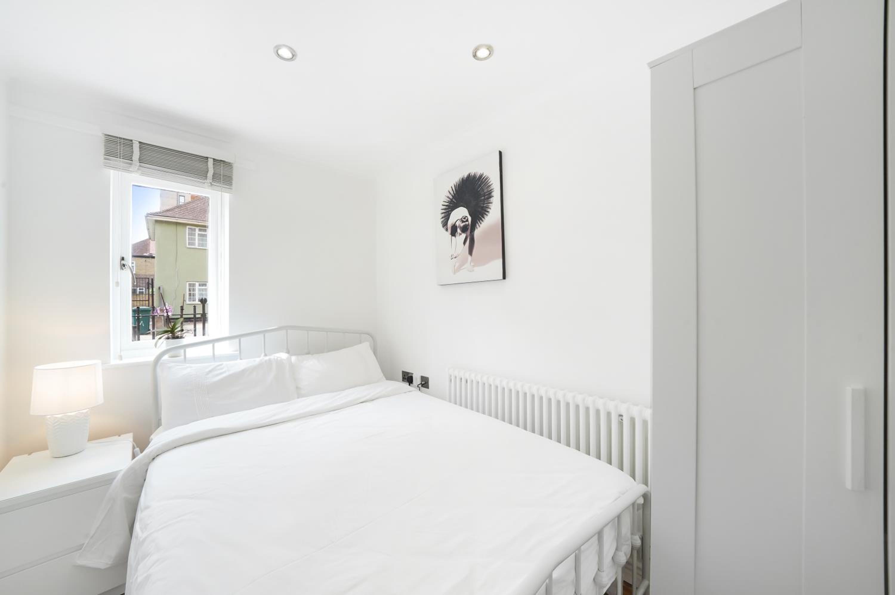 A beautiful stylish 2 Bedroom Apartment -City of London