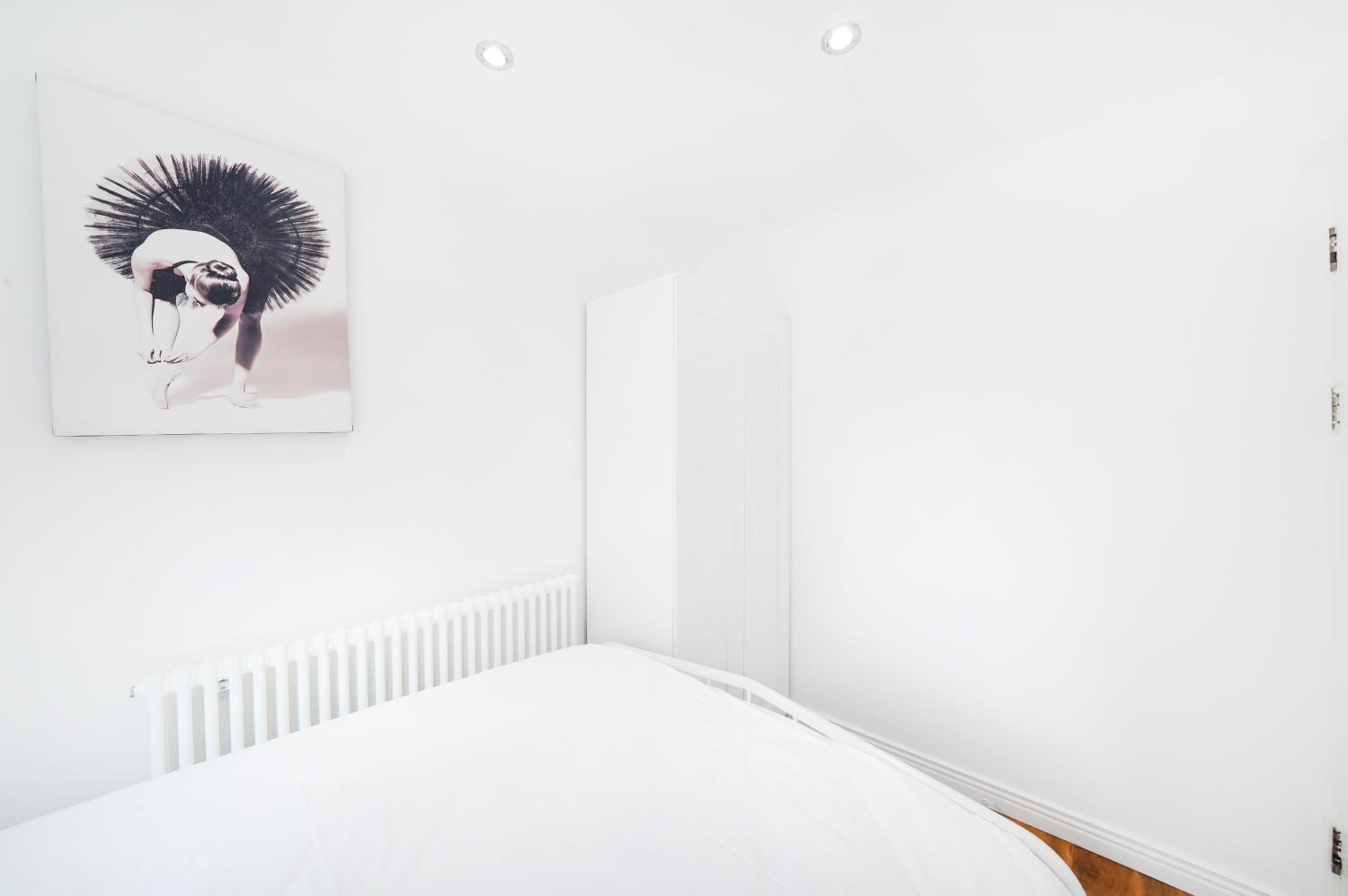 A beautiful stylish 2 Bedroom Apartment -City of London