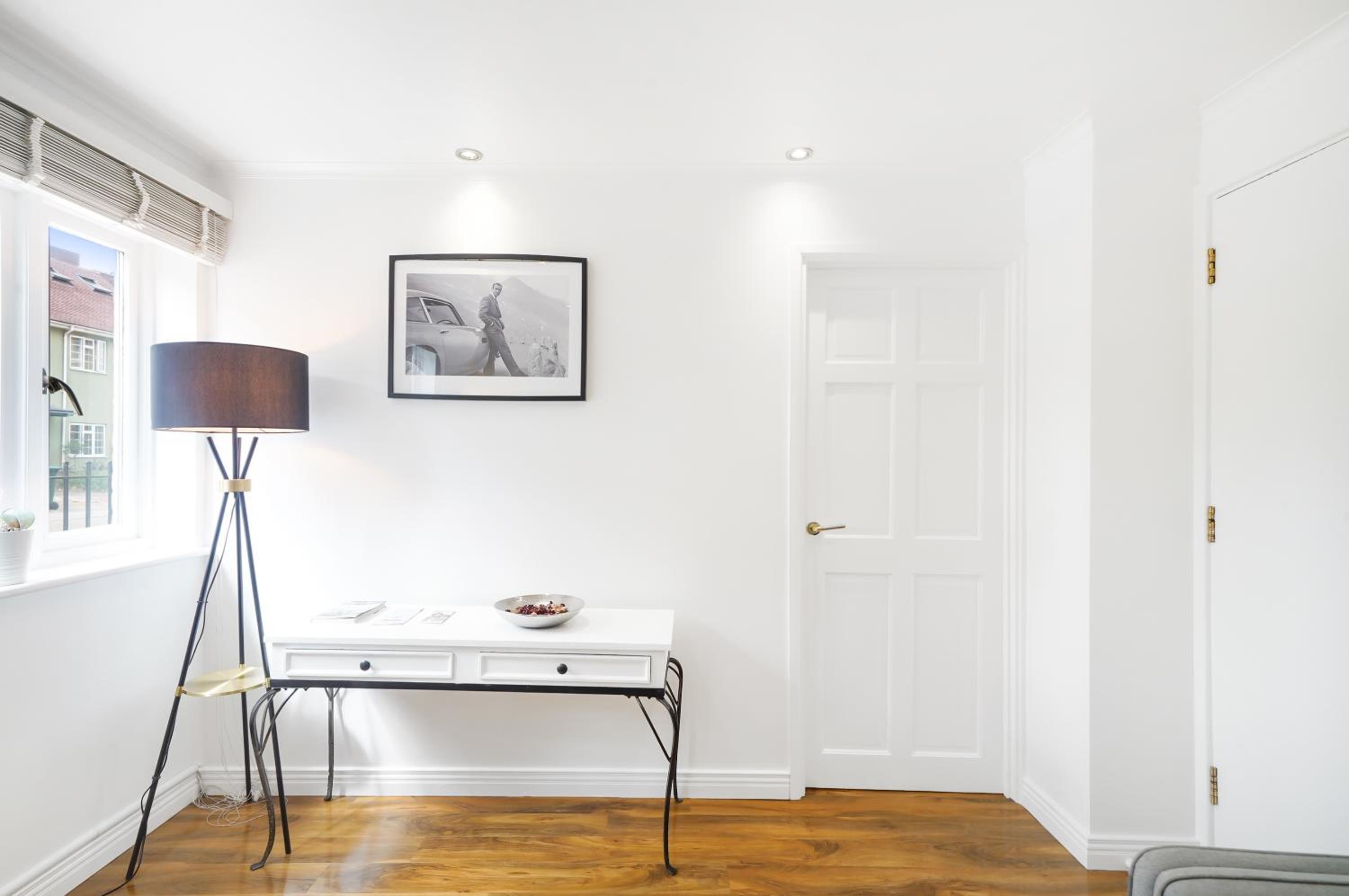 A beautiful stylish 2 Bedroom Apartment -City of London