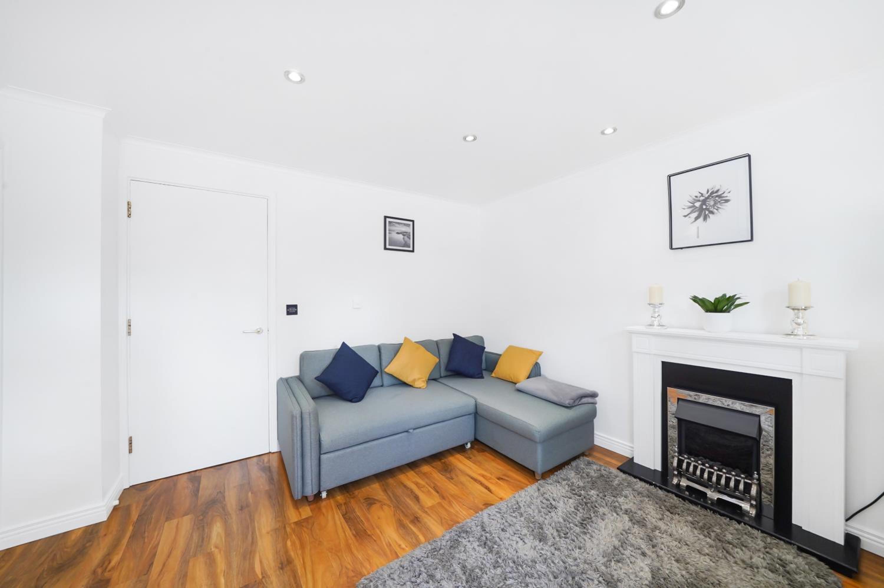 A beautiful stylish 2 Bedroom Apartment -City of London