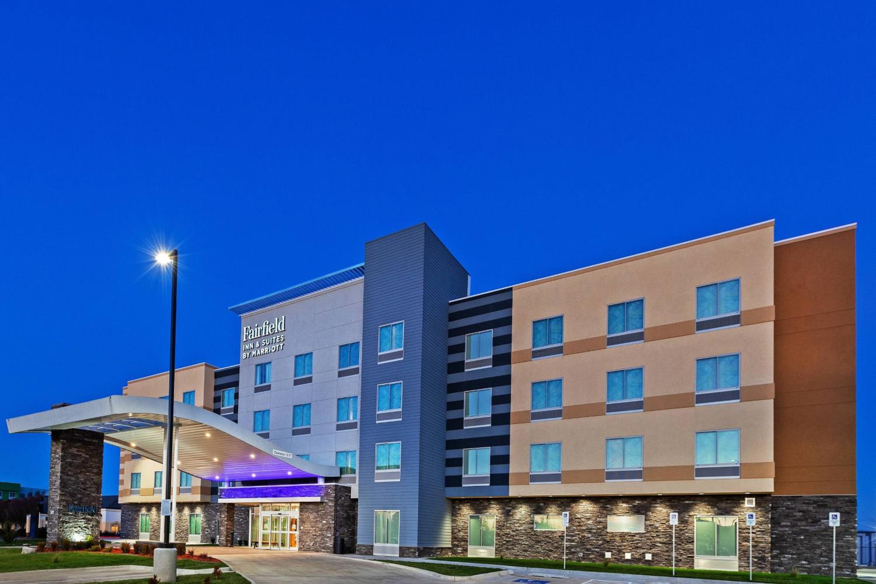 Liberal Vacations - Fairfield Inn  Suites by Marriott Liberal - Property Image 2