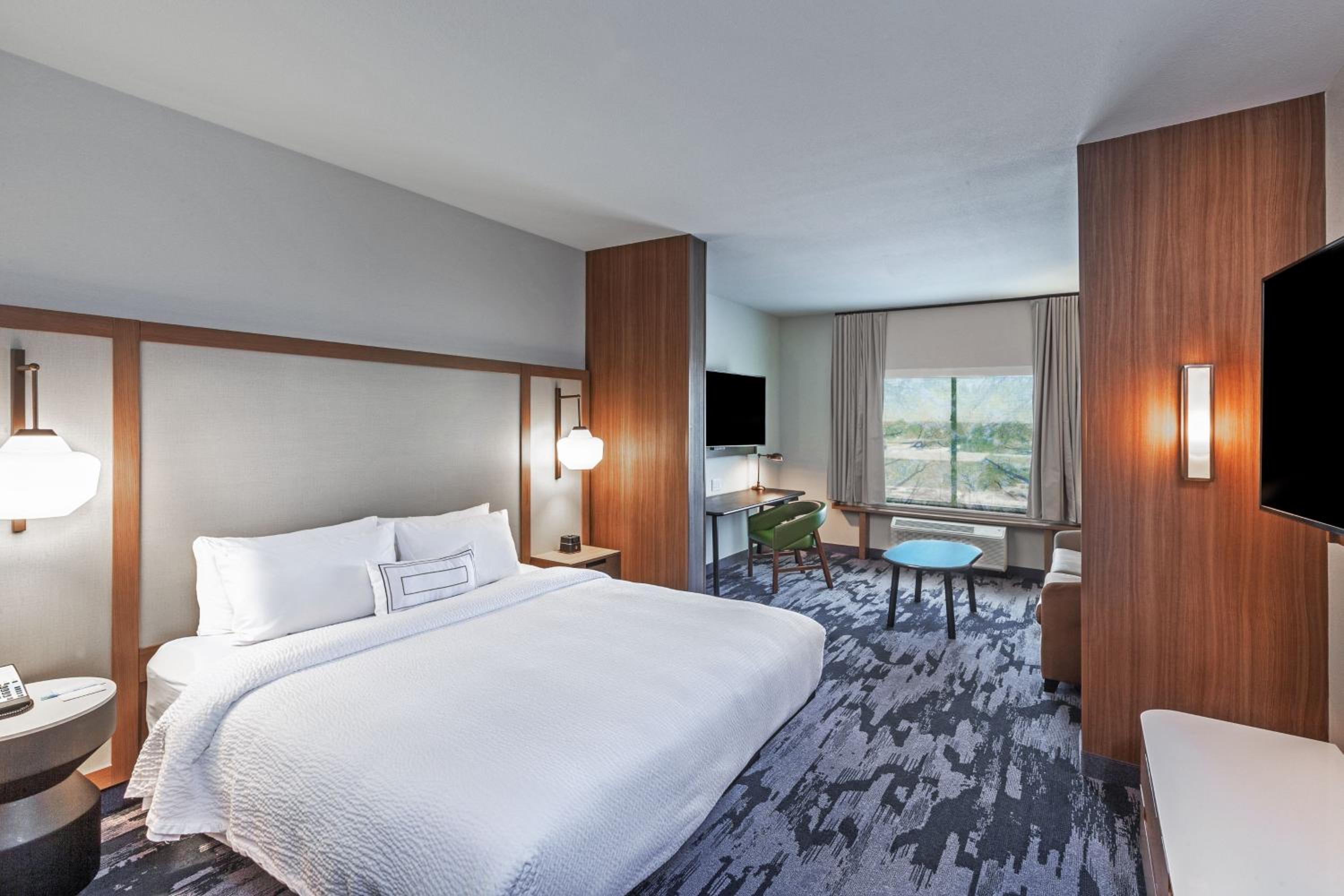 Liberal Vacations - Fairfield Inn  Suites by Marriott Liberal - Property Image 22