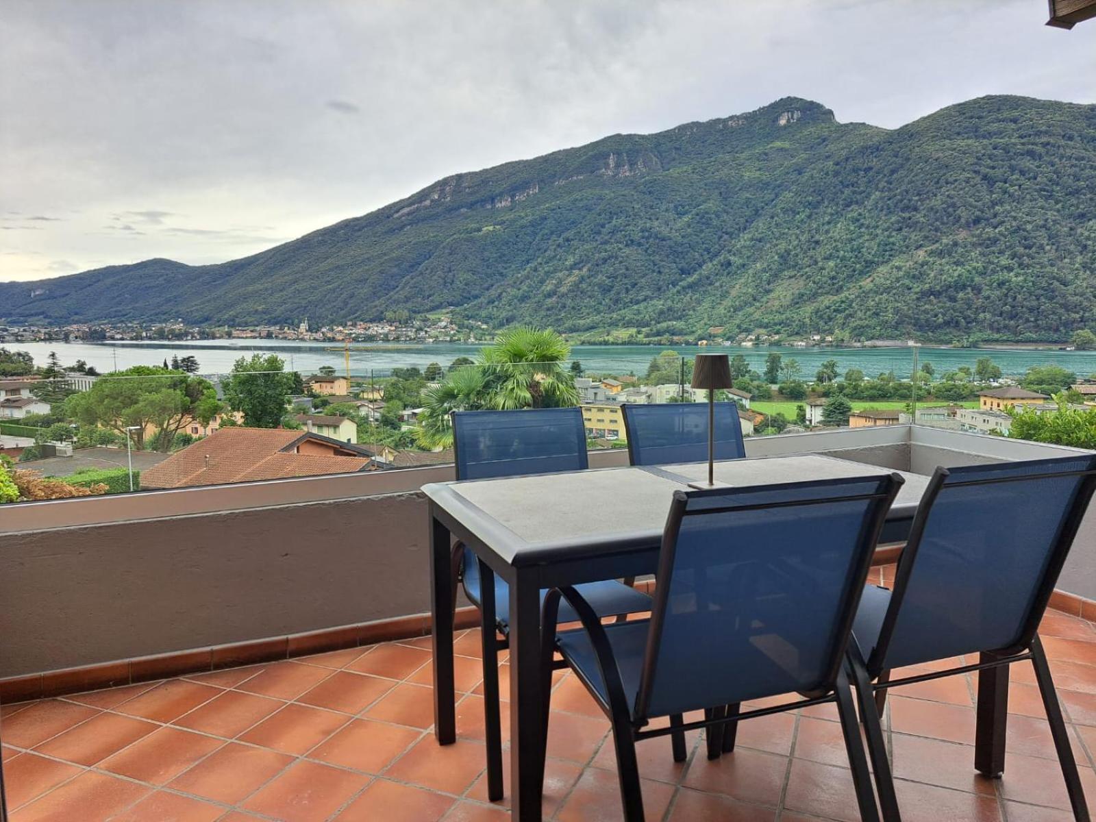 Miralago by Quokka 360 - Relaxing Apartment with Lake View Garden