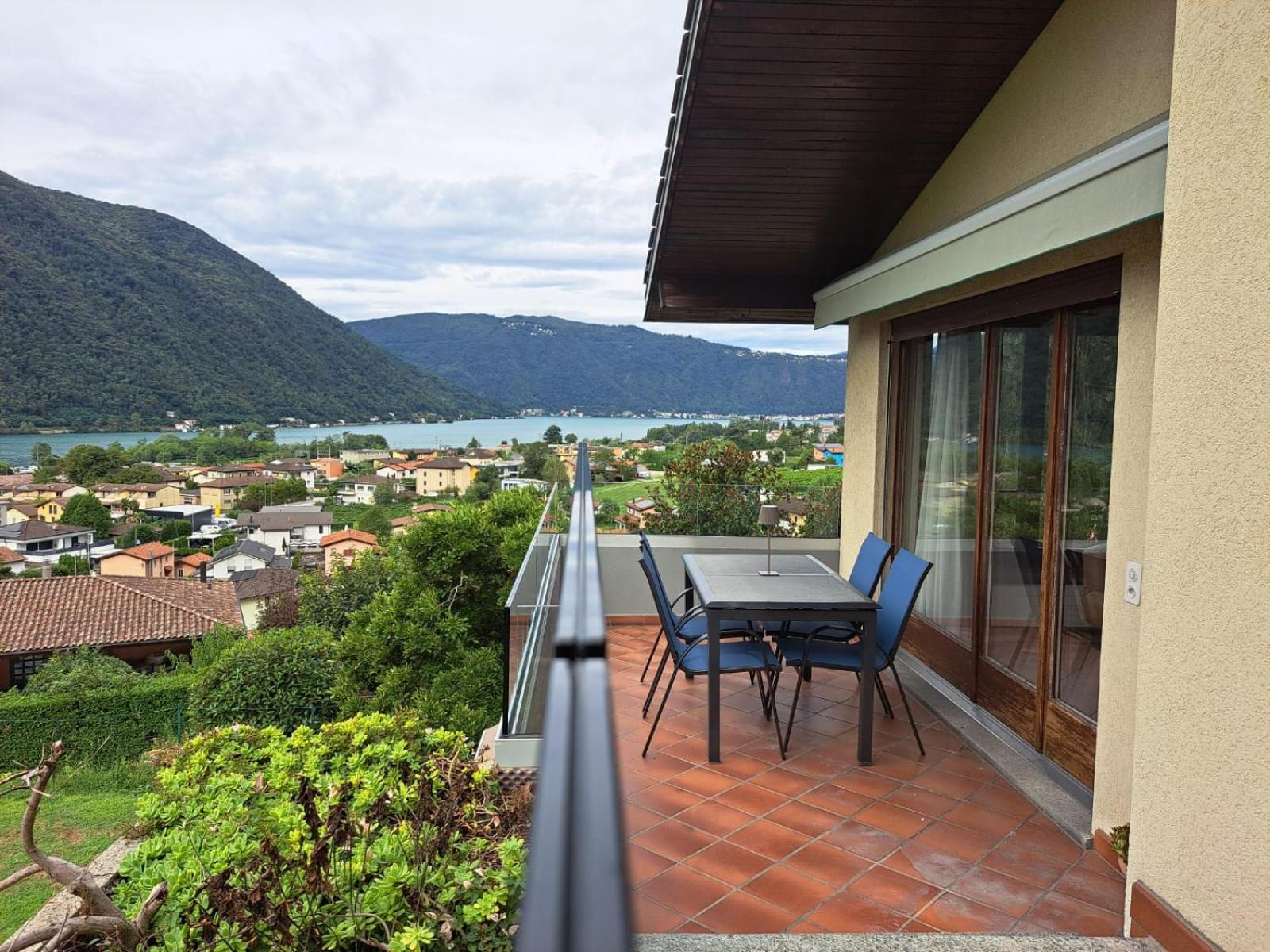Miralago by Quokka 360 - Relaxing Apartment with Lake View Garden