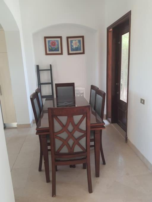 Villa, with heated Pool and Lagoon