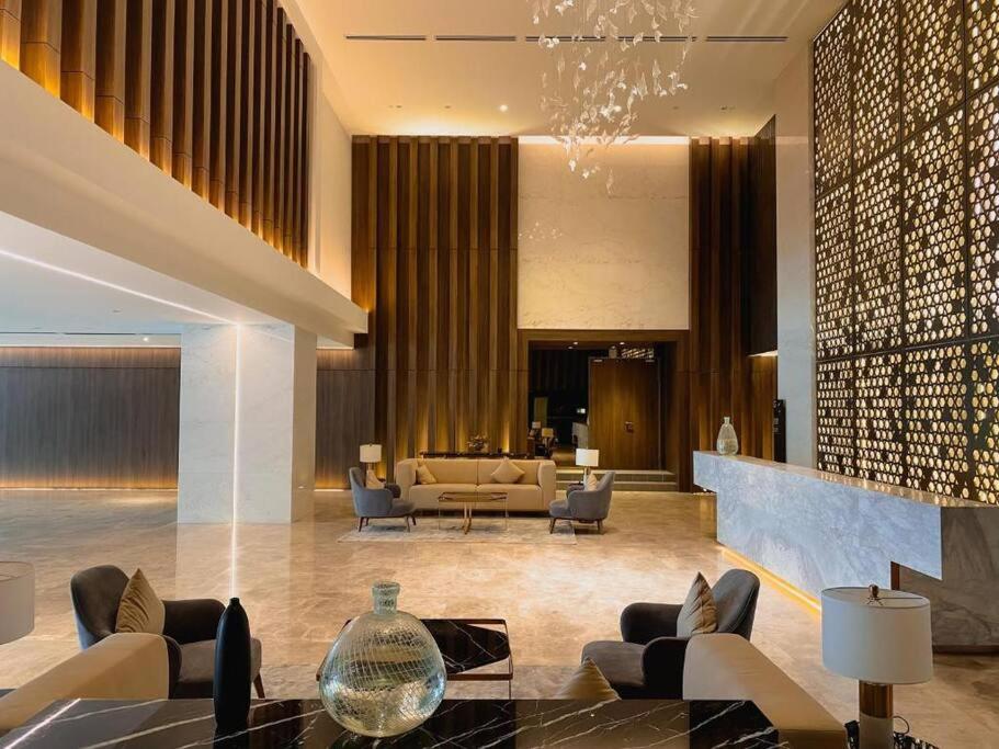 Balcony Suites Quill Residence