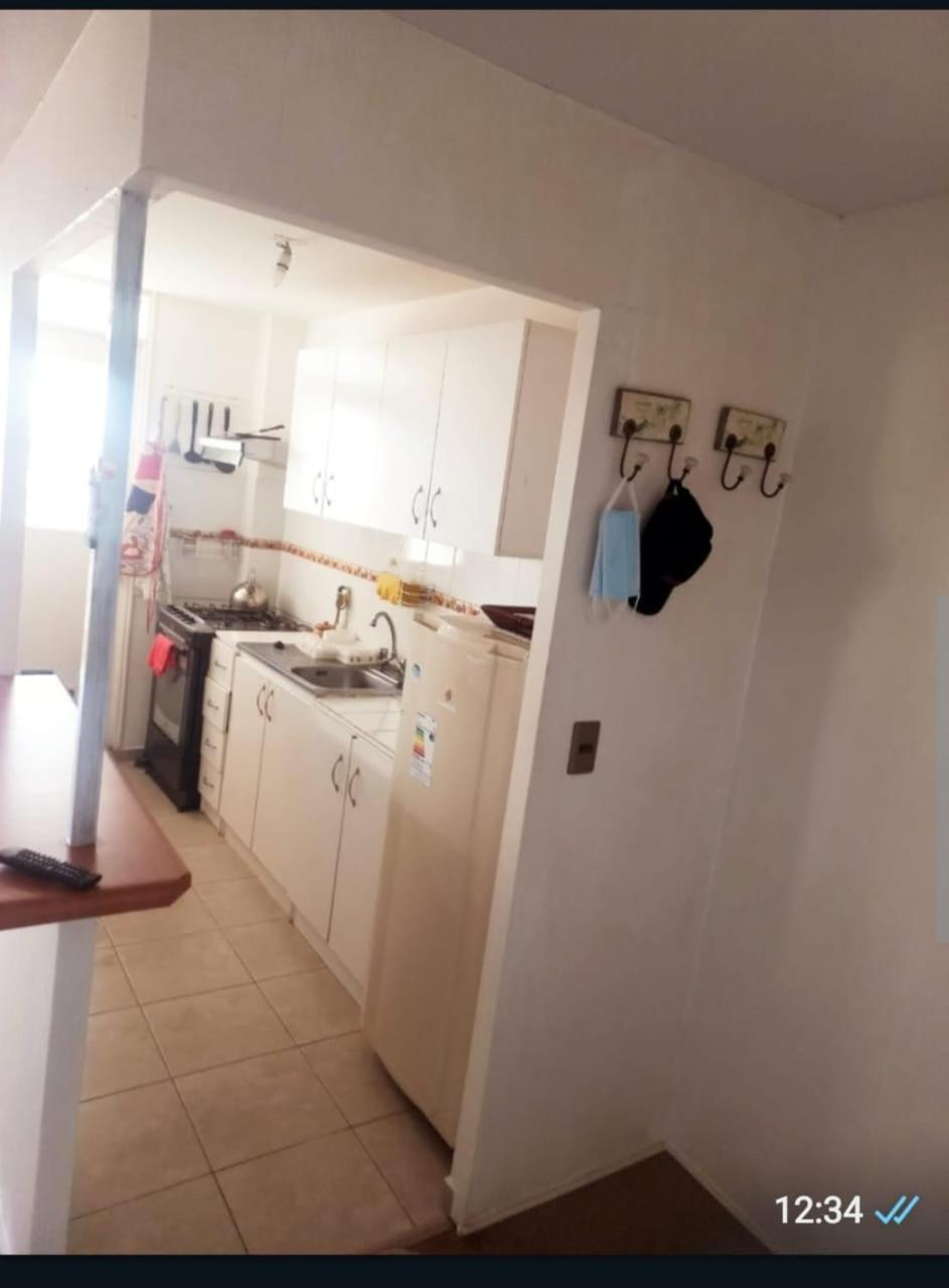 Acogedor, DEPTO 2 DORM, a 15 minutos playa