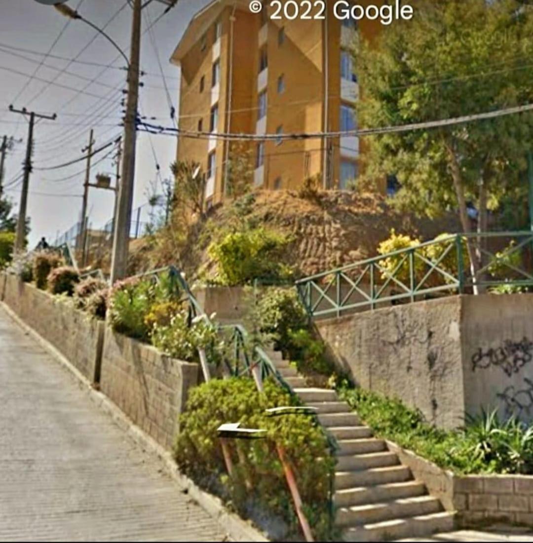 Acogedor, DEPTO 2 DORM, a 15 minutos playa